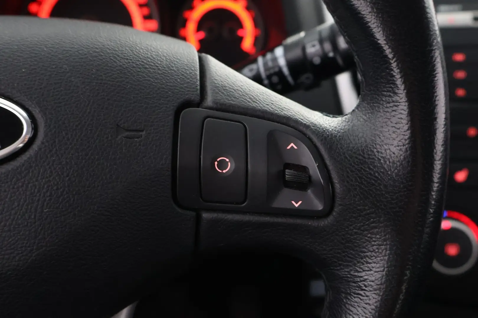 Car Image - 2J4d8lELZW06rYjNj1qARk