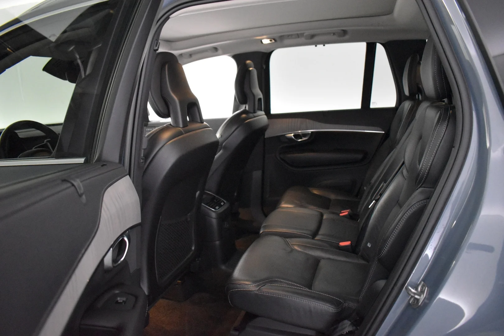 Car Image - 1J3sEf9jaHbTrlRXdY0X1P