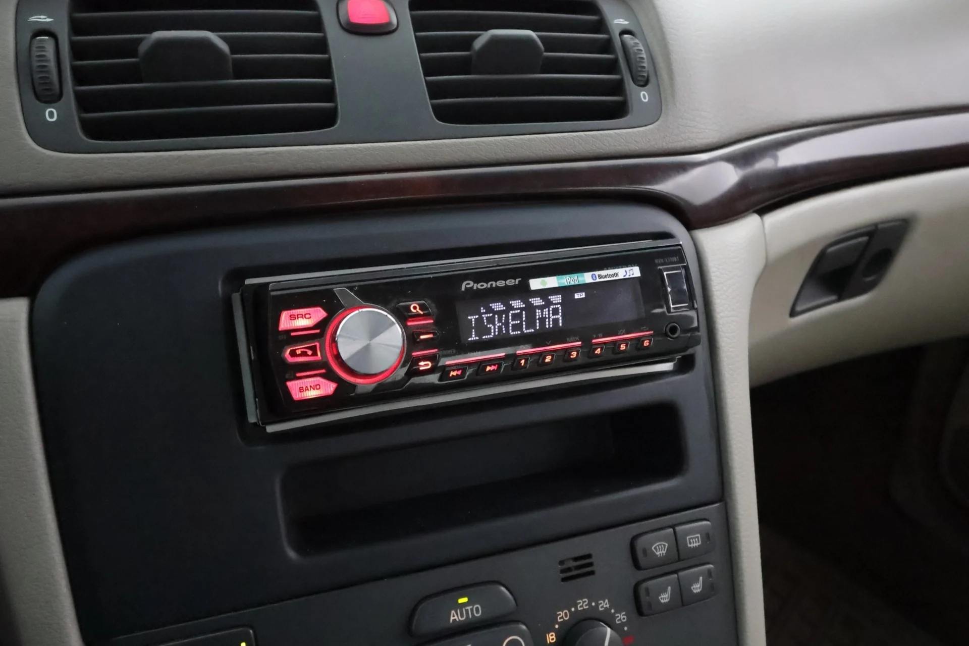 Car Image - 1qn7DxokFHmimmxrdDDMdj