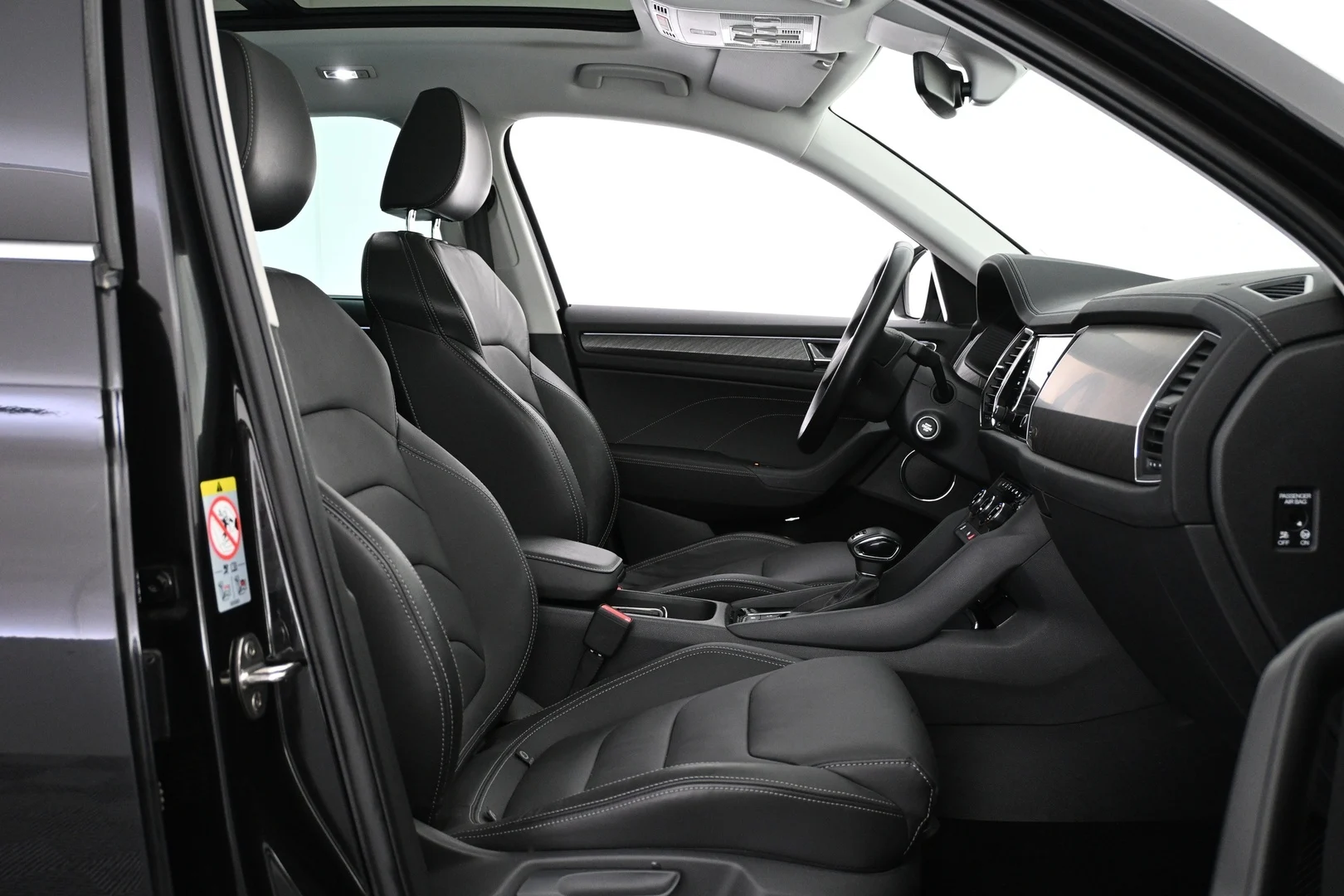 Car Image - 29jUntYrl4SSzJnAc4rmpJ