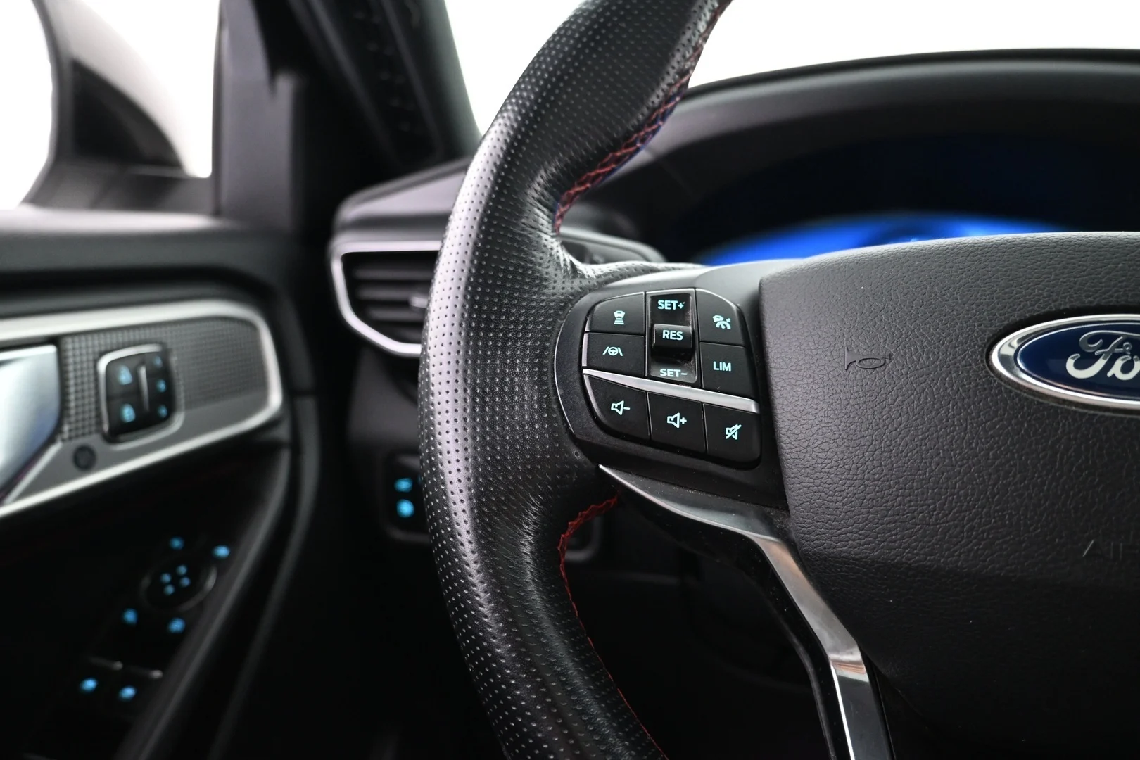 Car Image - 61DUghEWp2shIOSC7s69kh