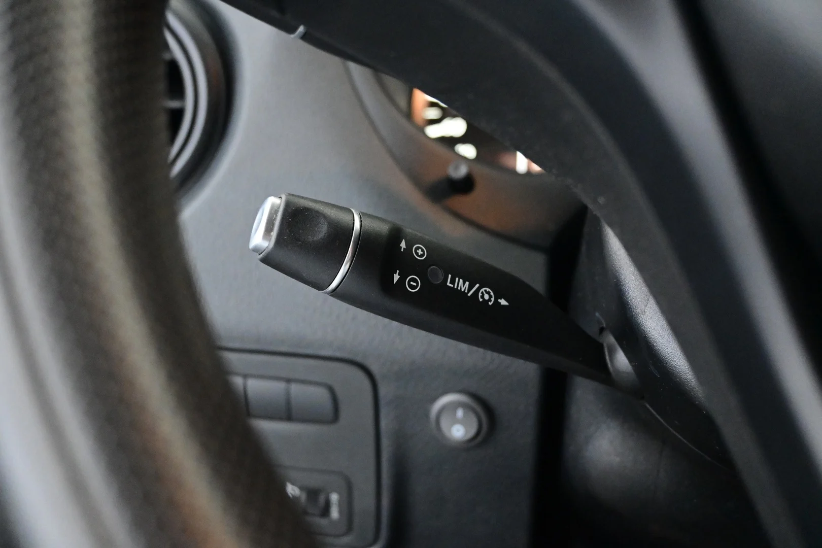 Car Image - 5GOZ1D8bISGKbxFwkfJOn6