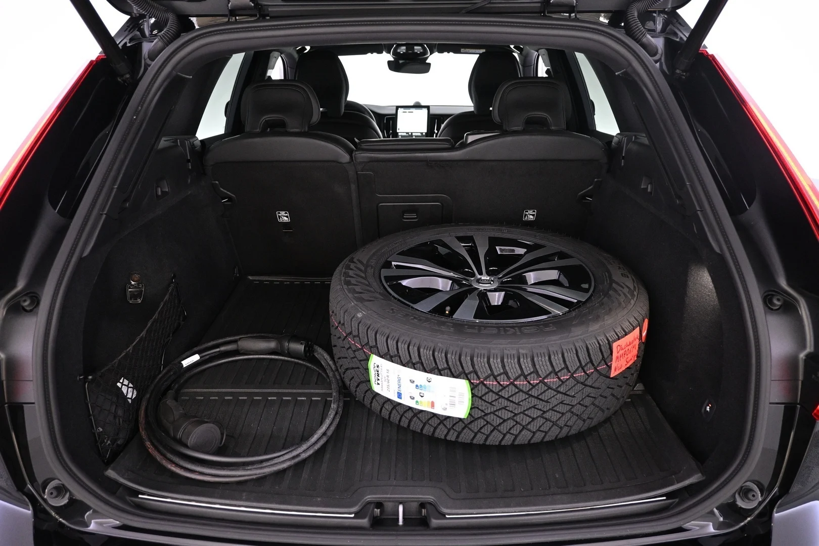 Car Image - LvWxNZOkDb2zS1IsFs4ot