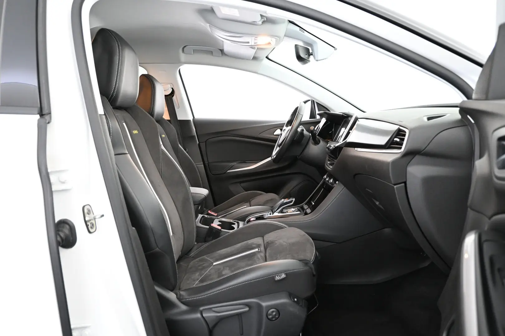 Car Image - 3aAV3CzFKXn978546ojnGV
