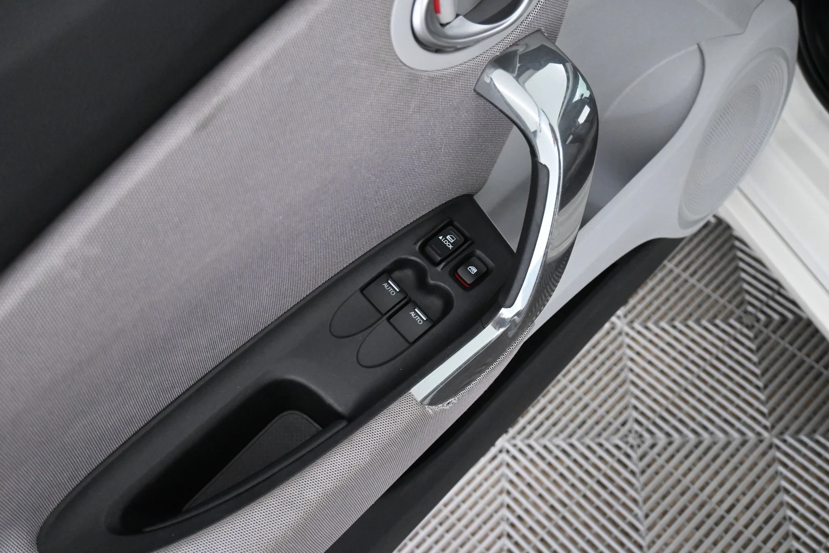 Car Image - 6kRtFh5HtiCKnXknJXTL10