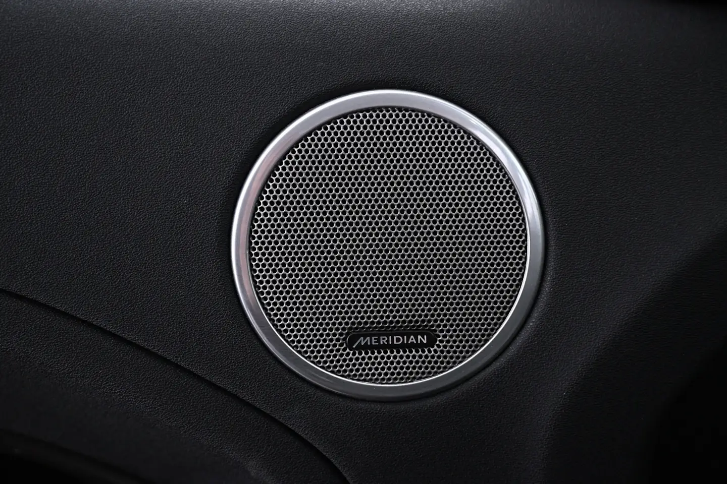 Car Image - 7I97MNOkSkvTVElPhAz6TJ
