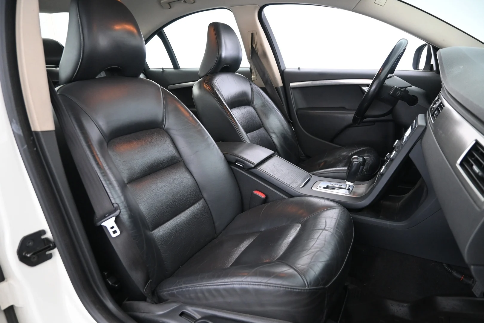 Car Image - LiDQpKFC4MZYPhlnB24Lu