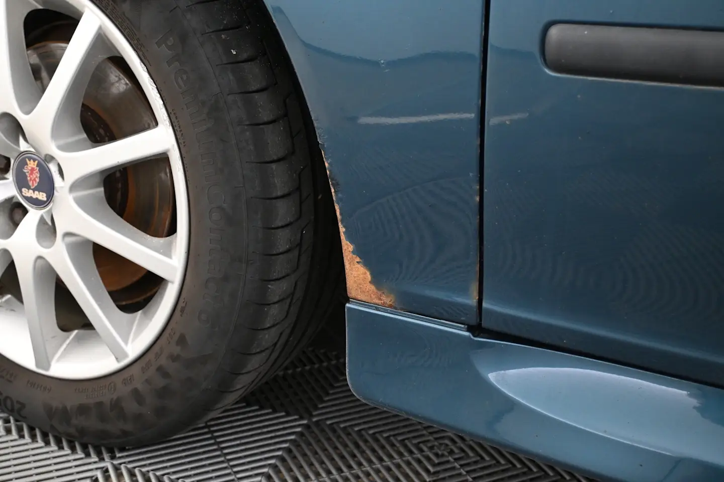 Car Image - 6LLCEM5G2TE6vVsJ6w2TXM