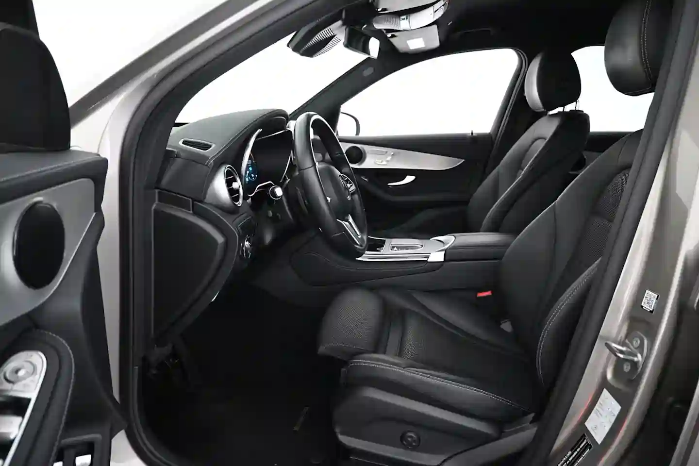 Car Image - 5zOW3G9IP04ZiOCHM1ZoxI