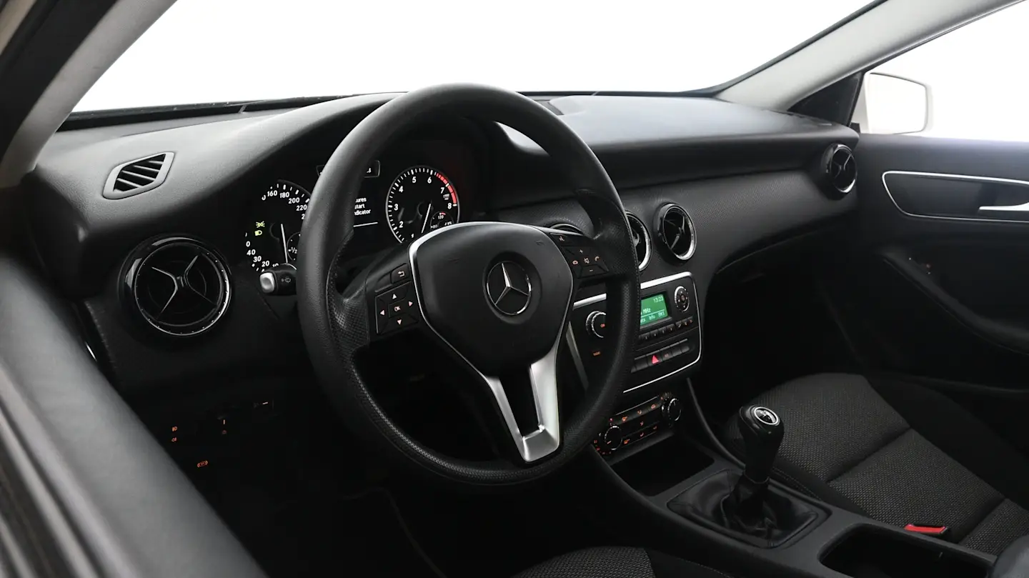 Car Image - 13DKLBfdGVJIjKouFkIudj