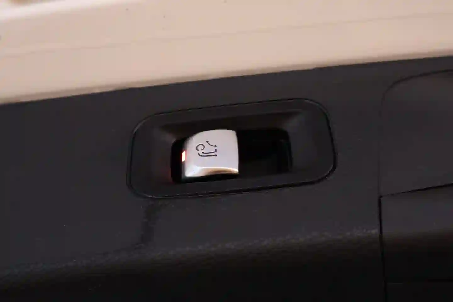 Car Image - 3sQHL6td96JlaN1hqsW4fZ
