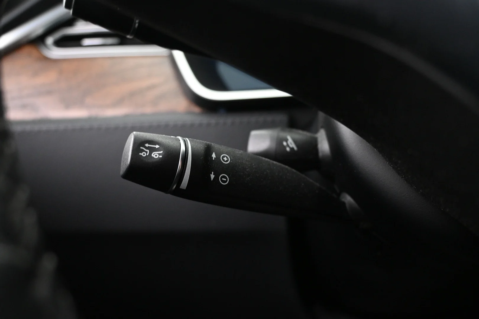Car Image - 29f4RVg6wlP06ZmdjAbuqW