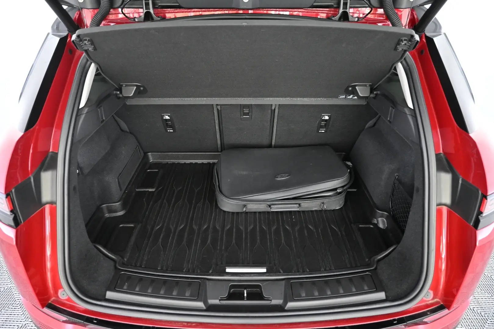 Car Image - 3X0g6vcGQfpjC67Ccmd2Ln