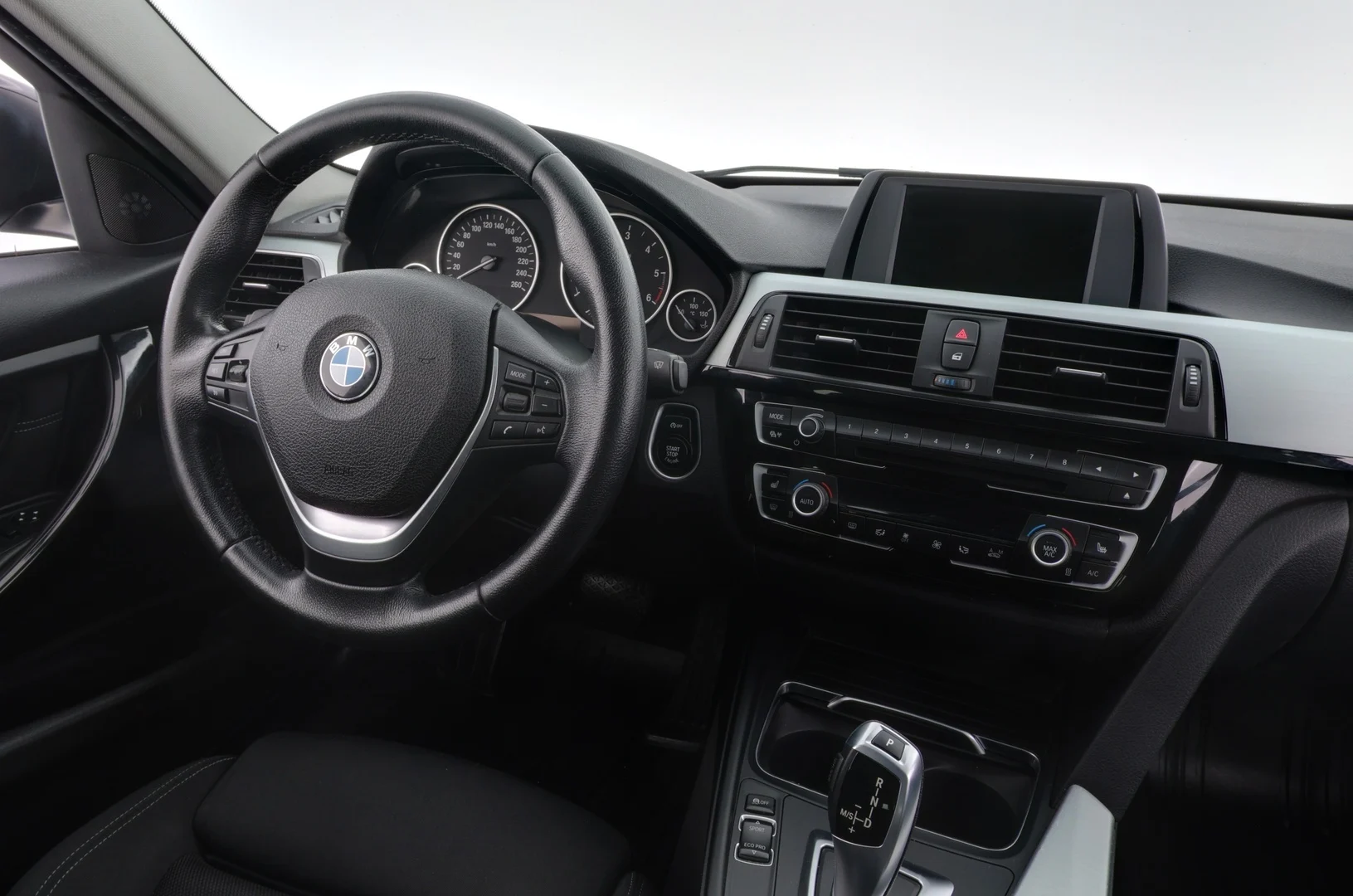 Car Image - 25AWNHigxFMcmtHFDzT5q5