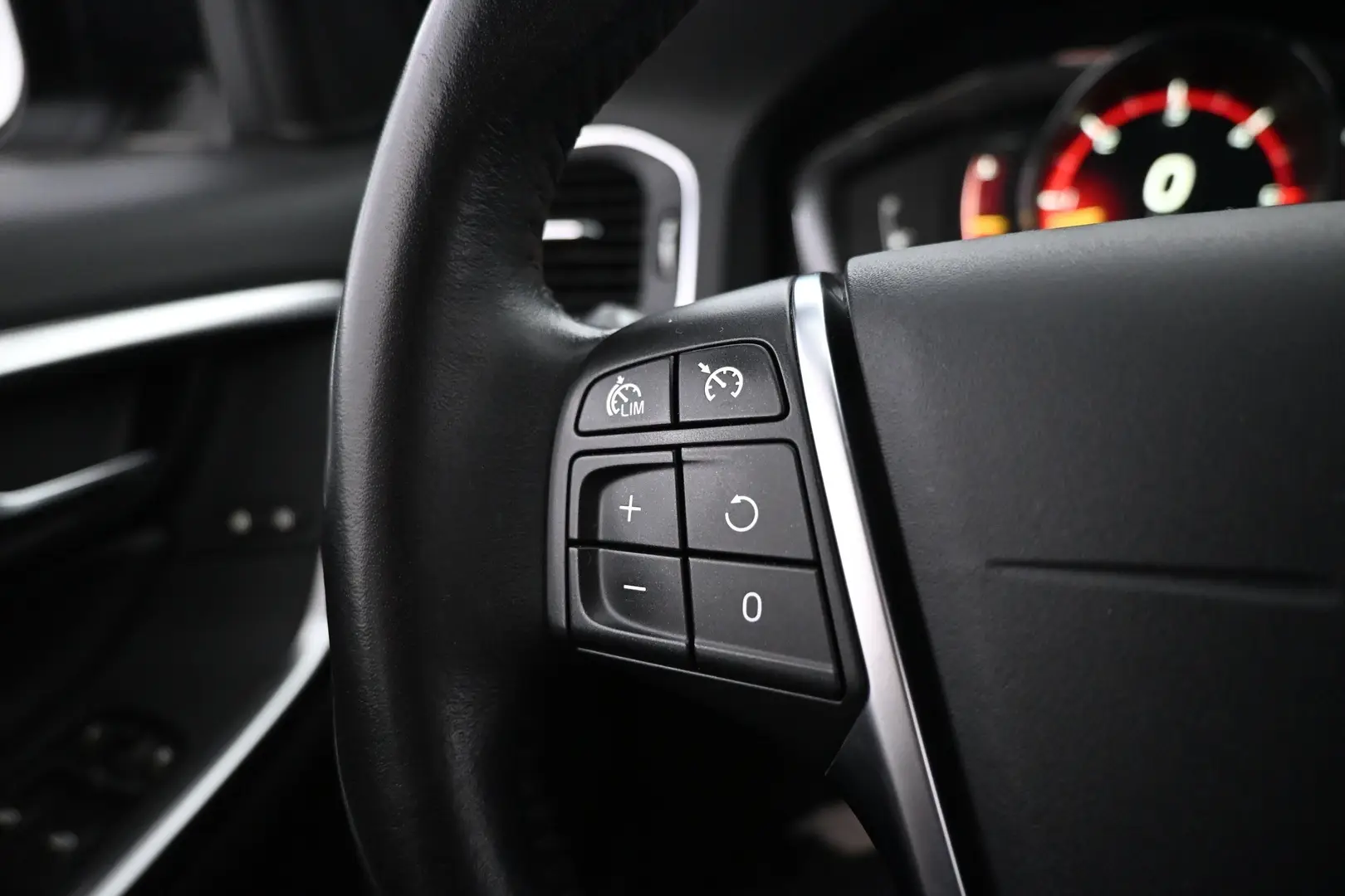 Car Image - 2shsRcaRdZ4ftcQpl9FL9F