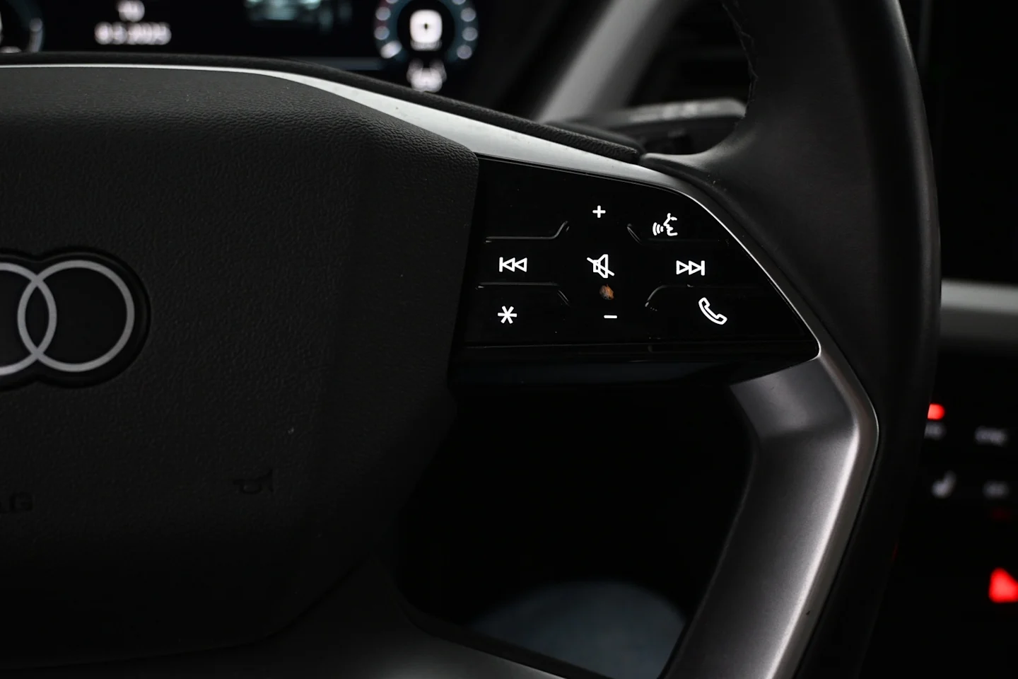 Car Image - 17OXqzXAatYYIxe4JVGN0G