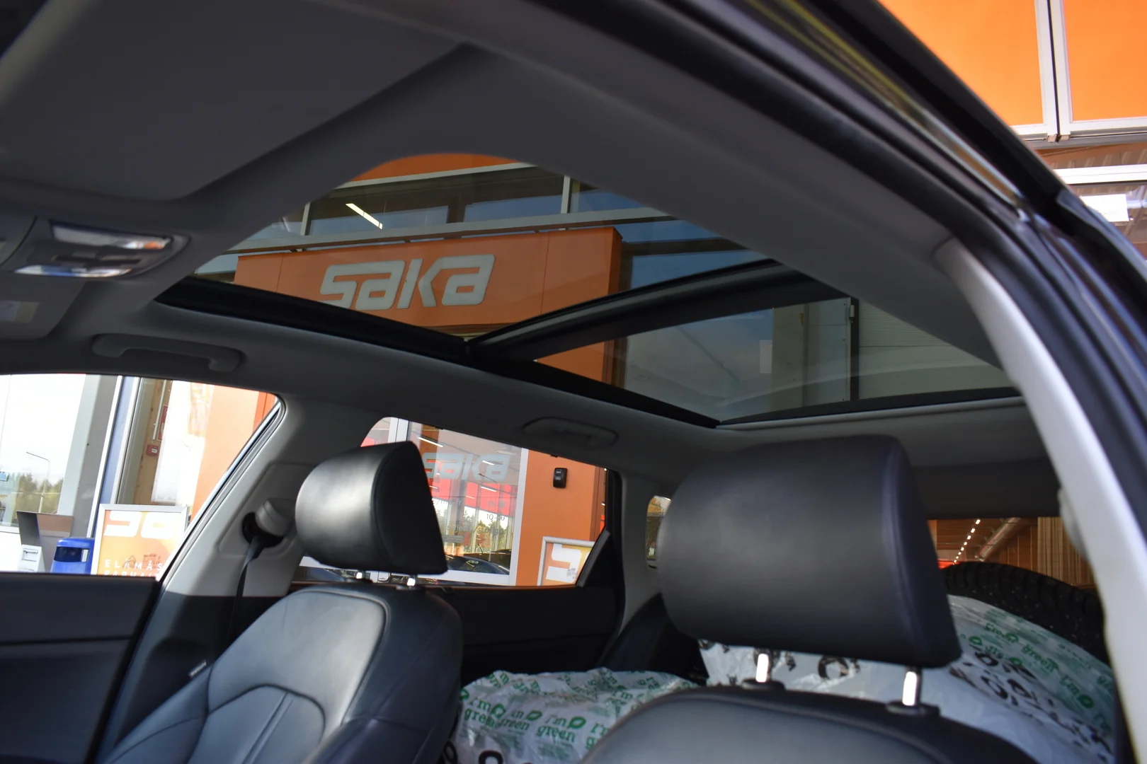Car Image - 6U0HK4SNb2wy60MoHs4Pcz
