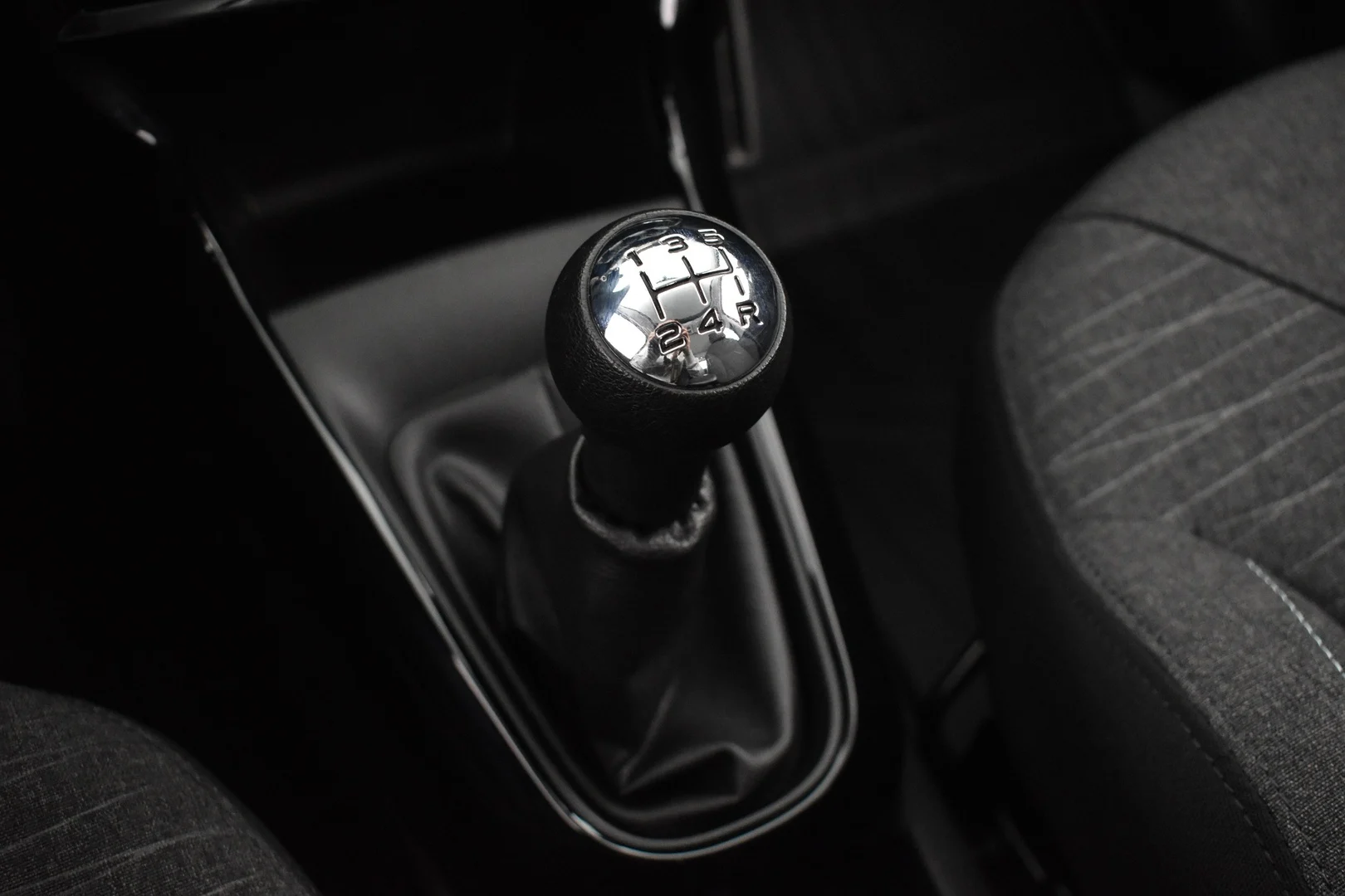 Car Image - 7wF0M4WFVM83BIVO219Uye