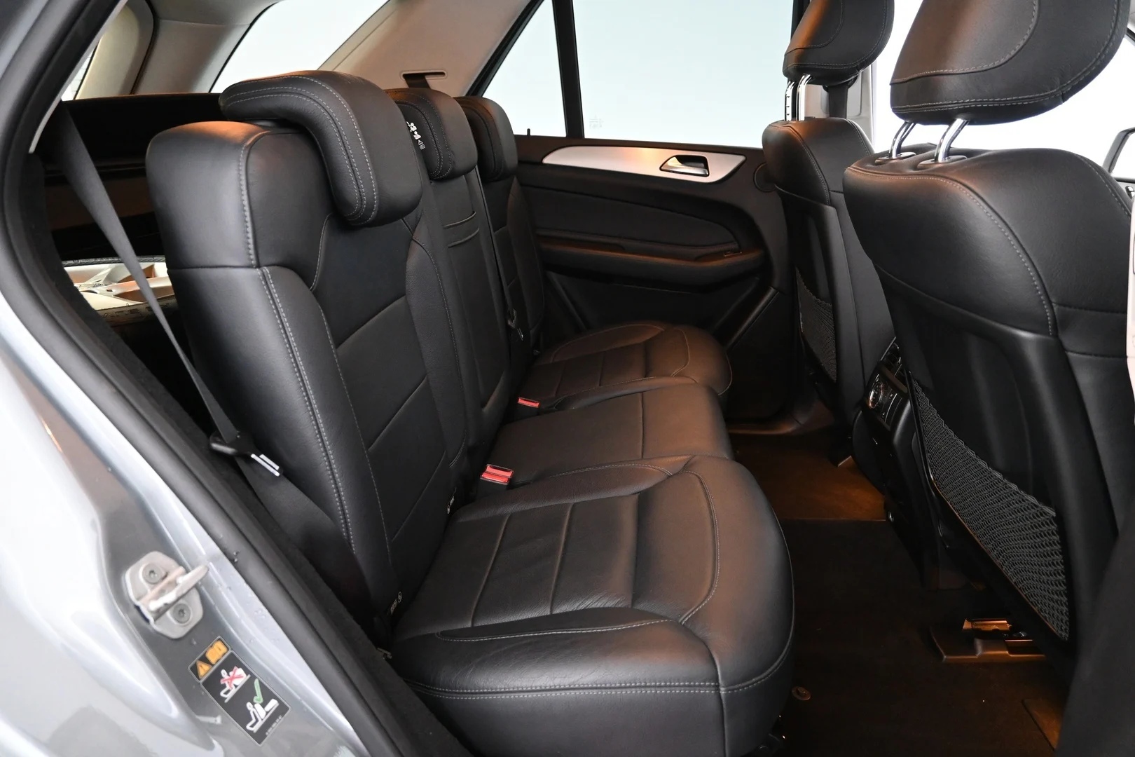 Car Image - HUSmMxTpTYpnOfLxOeceP