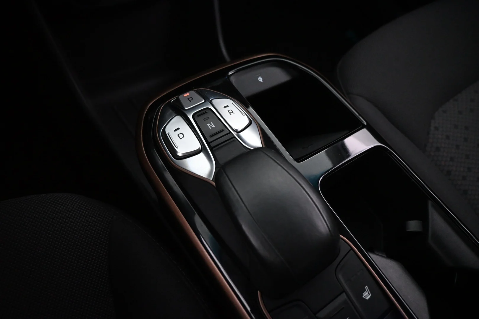 Car Image - 6Q2OHRnDxL6WvUp75AEFk6