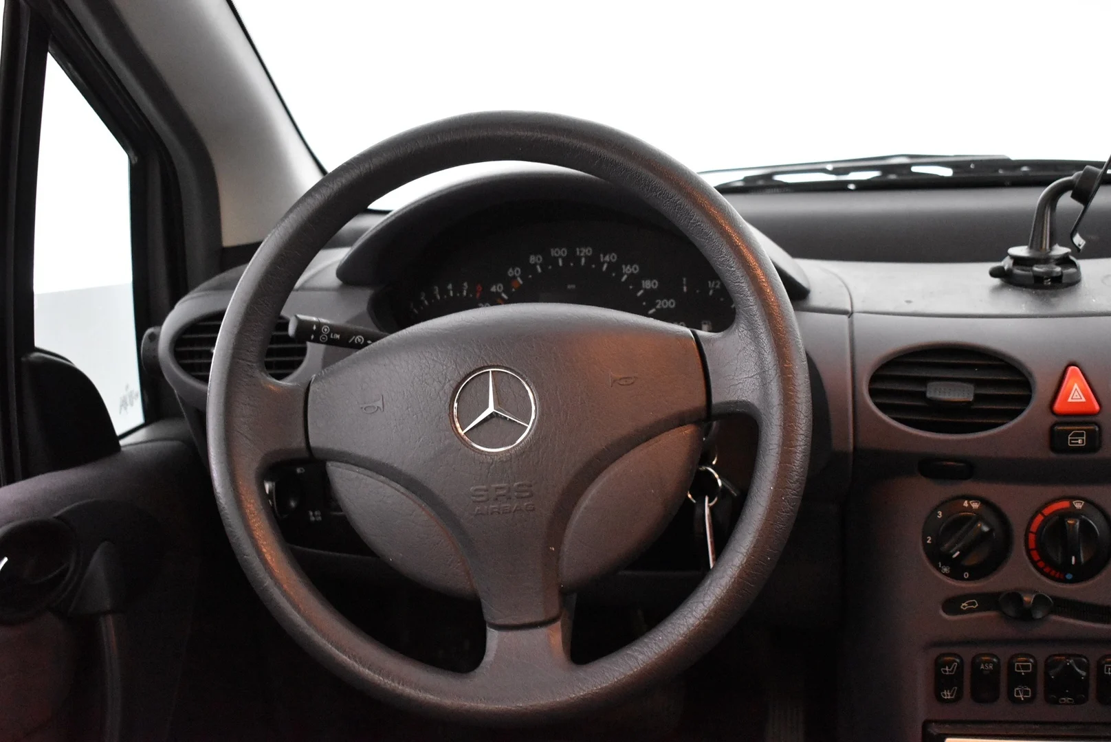 Car Image - 36qVZb9I5b9SmEi58iBQ1z