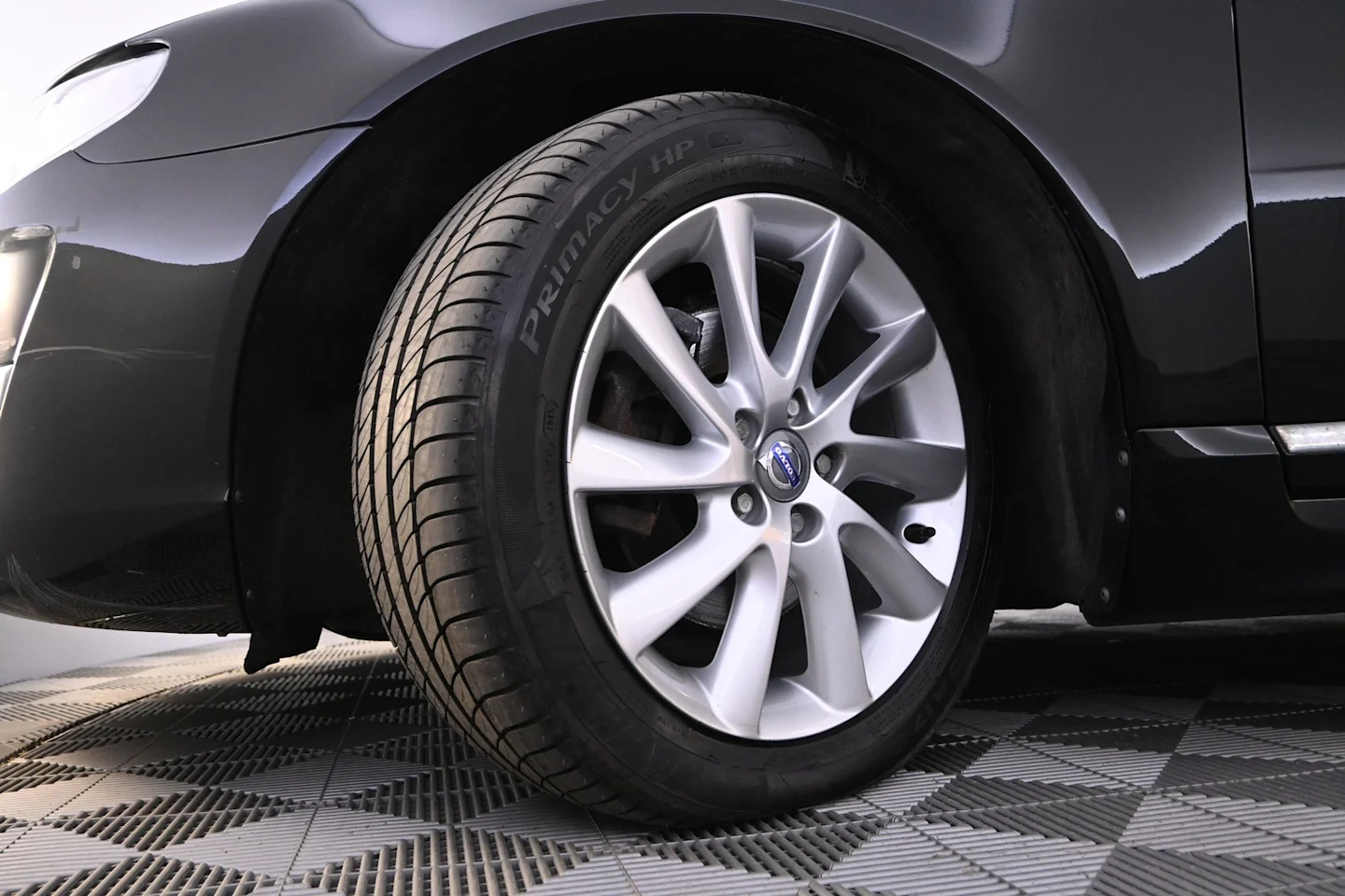 Car Image - 1U4ybafFaOfYsAKW5quNNV