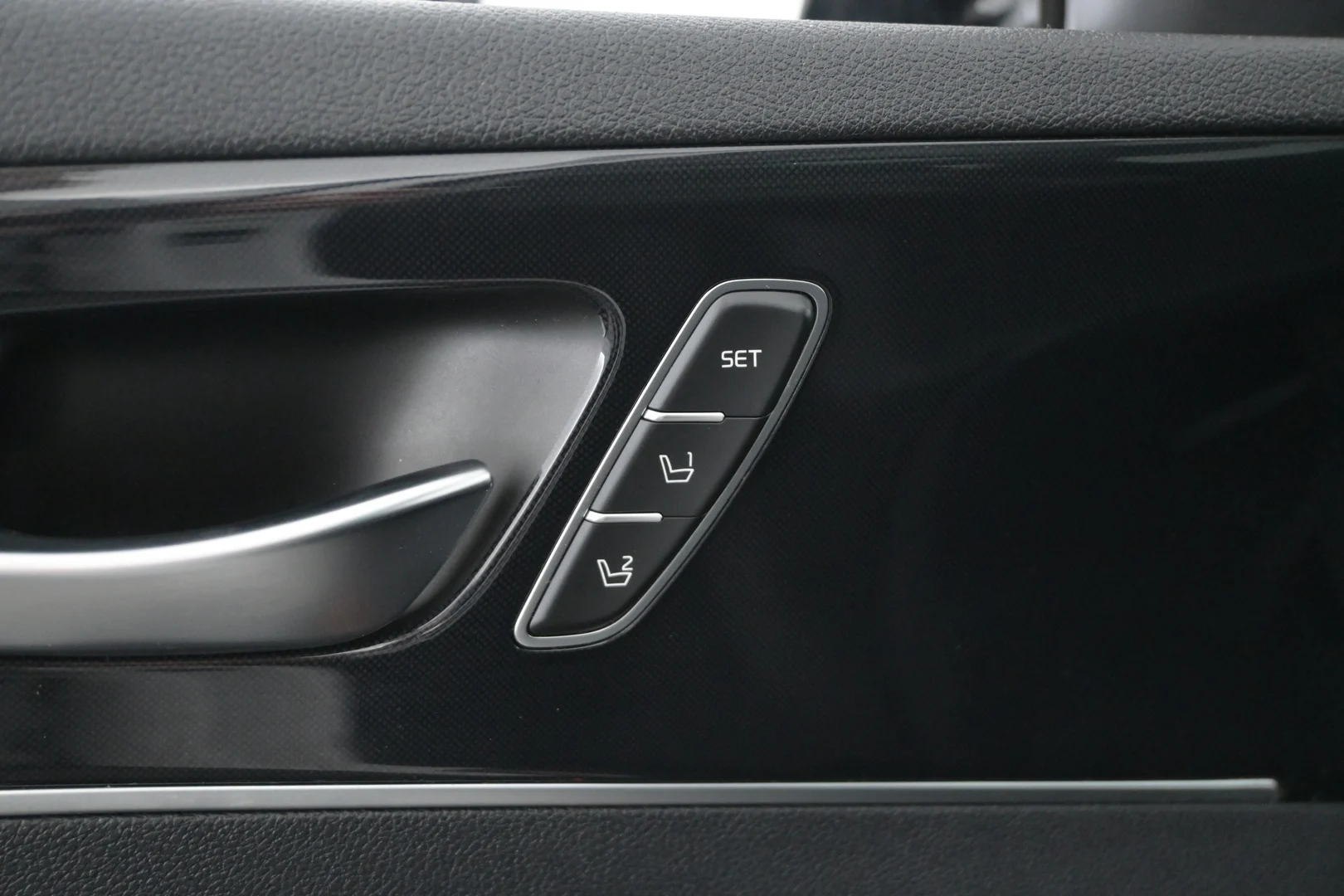 Car Image - 3UPfQPm4wyeDXQH4saIU6Q