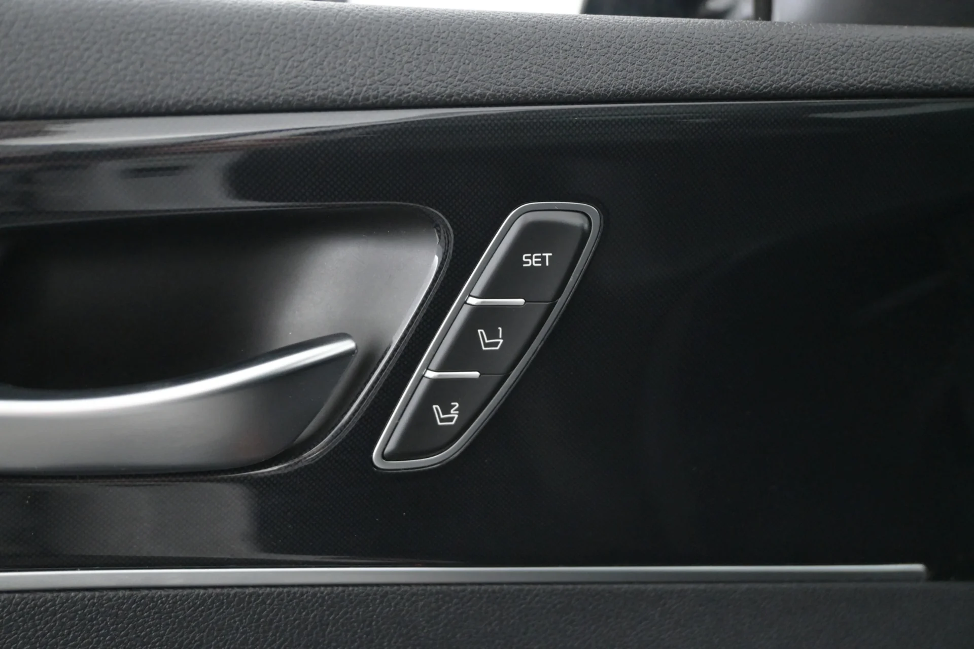 Car Image - 3UPfQPm4wyeDXQH4saIU6Q