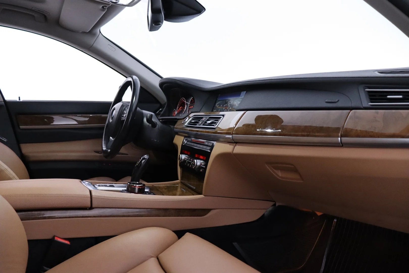 Car Image - 5ZT3rIuMtitdW9vHSu3vBo