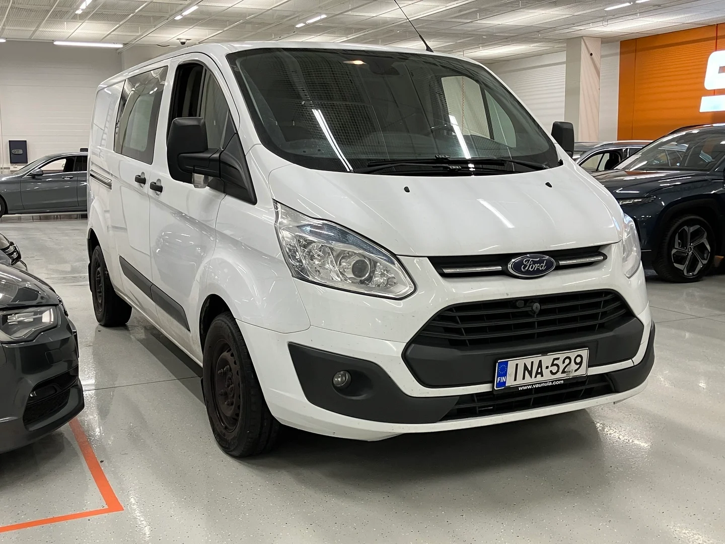 Car Image - aV5YdwJfP87Saag0sXClq