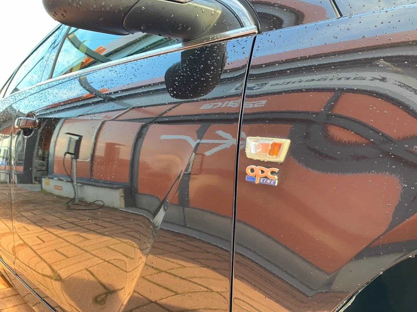 Car Image - 7M30uz5VMaQwCUXyxviDm8
