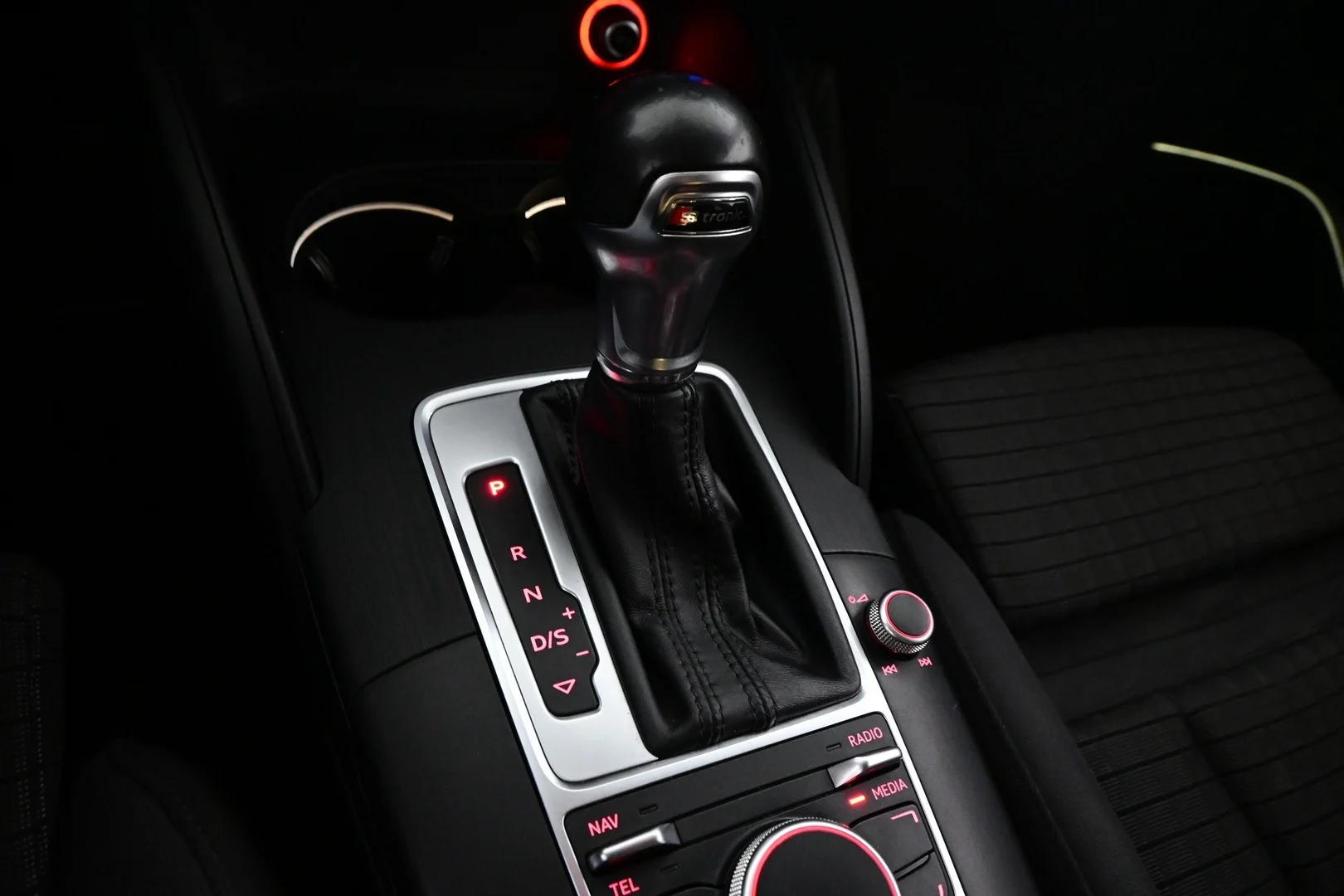 Car Image - fcLf4cOHPBOeLtnsmPOue