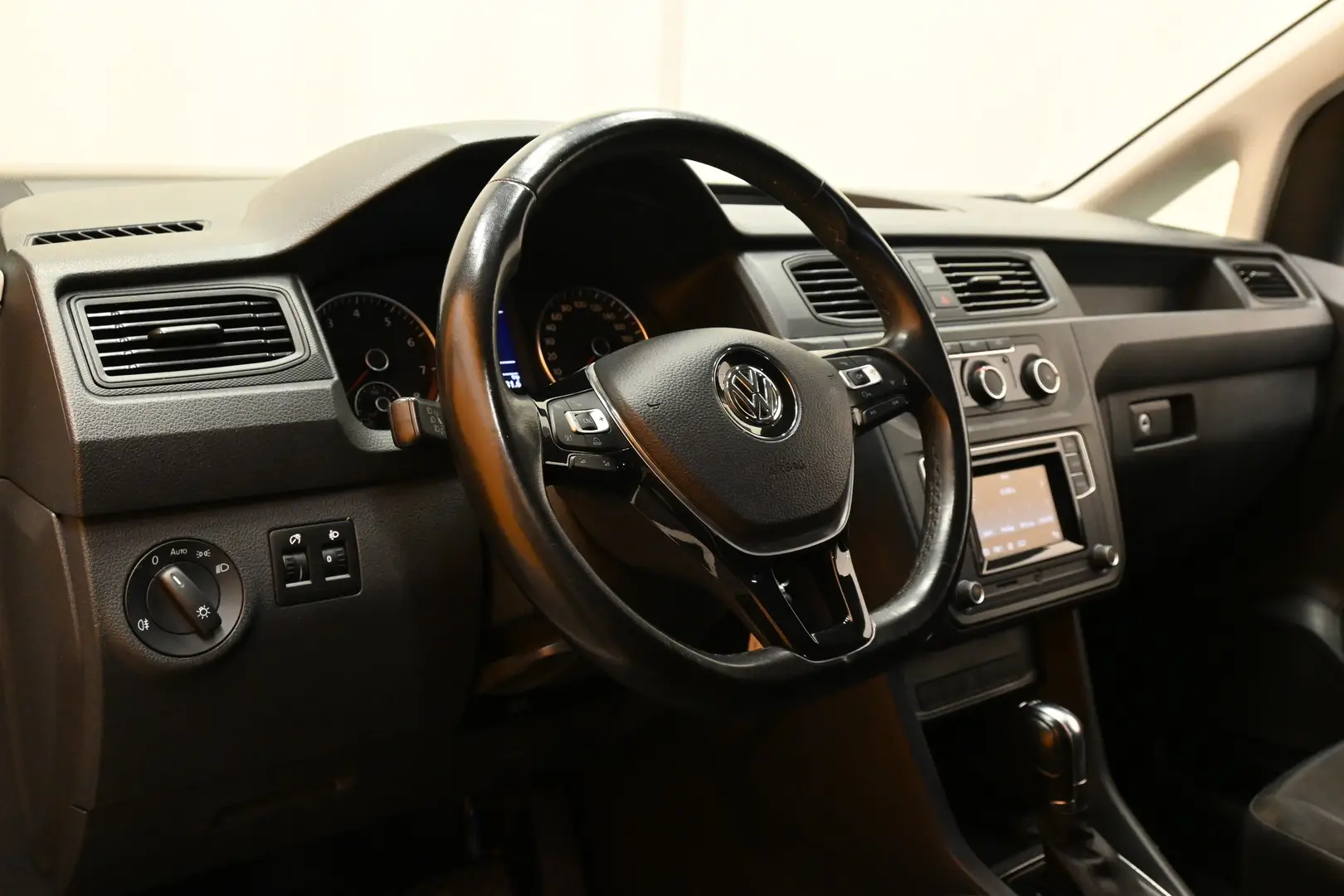 Car Image - 5VnEtNJzymzkKYdEkaDBzj