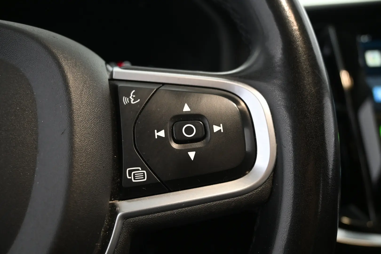 Car Image - YmNPYNOtpZb3ypBi8pbJj