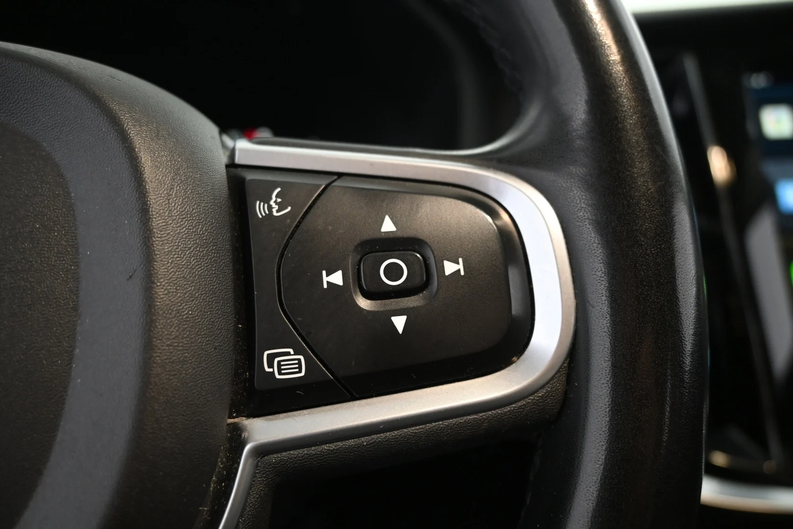 Car Image - YmNPYNOtpZb3ypBi8pbJj