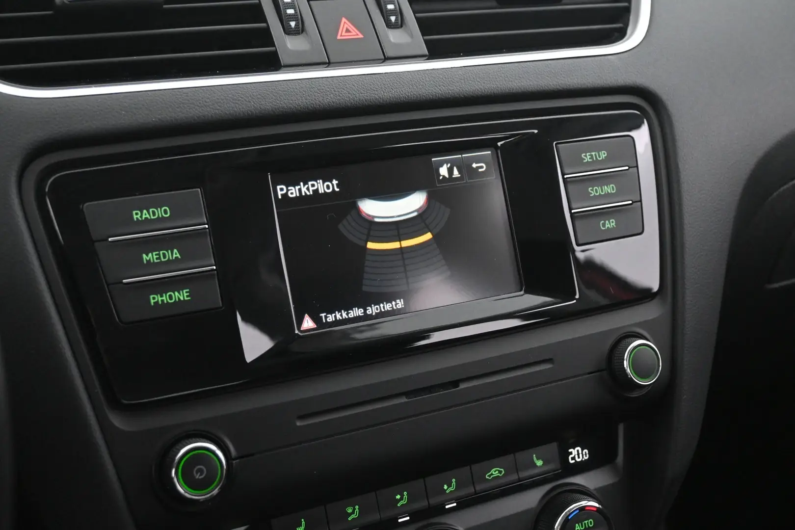 Car Image - 4But6q5vdHrxx0dqfQvisu