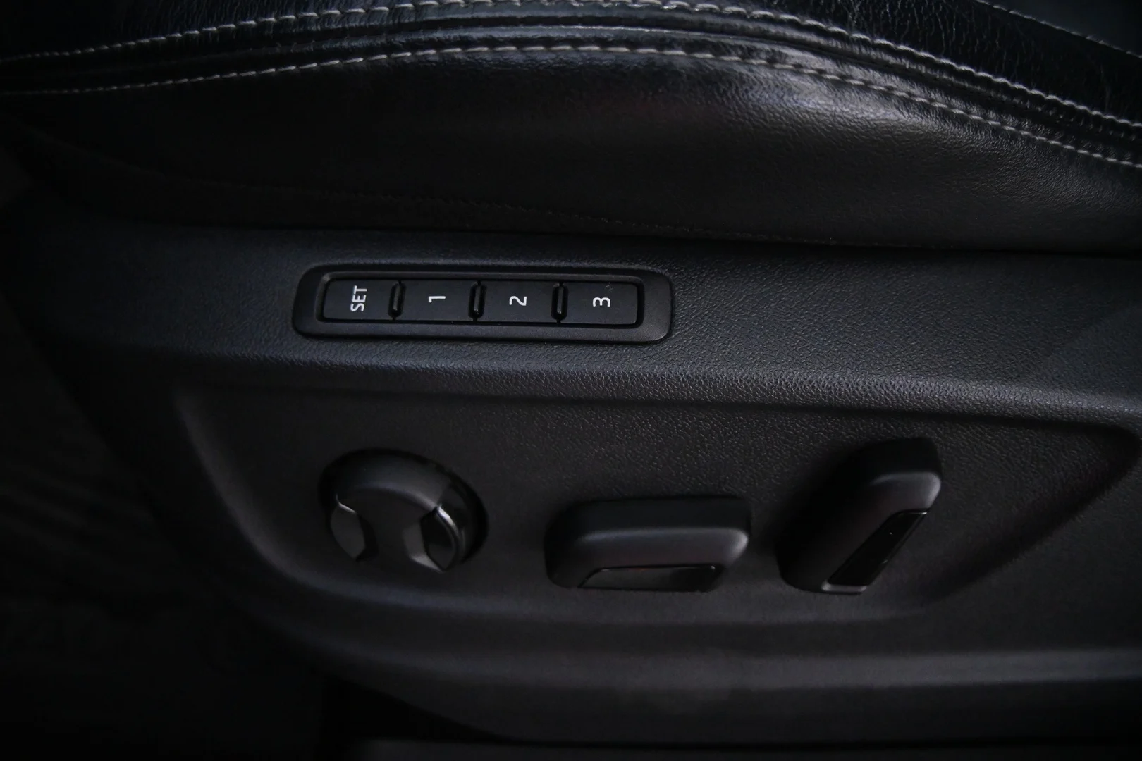 Car Image - 2knnROGUucRrAJABjut7Qz