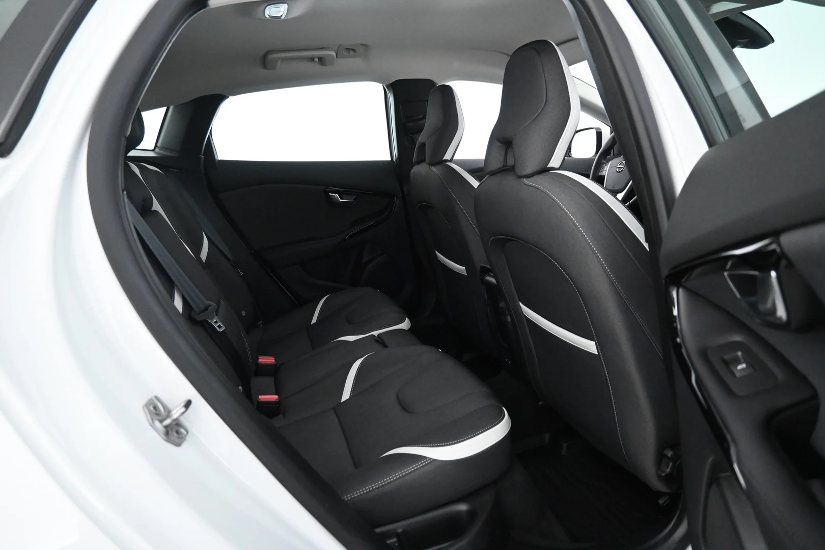 Car Image - 7vkL1qsrovnOFIb400qF0B