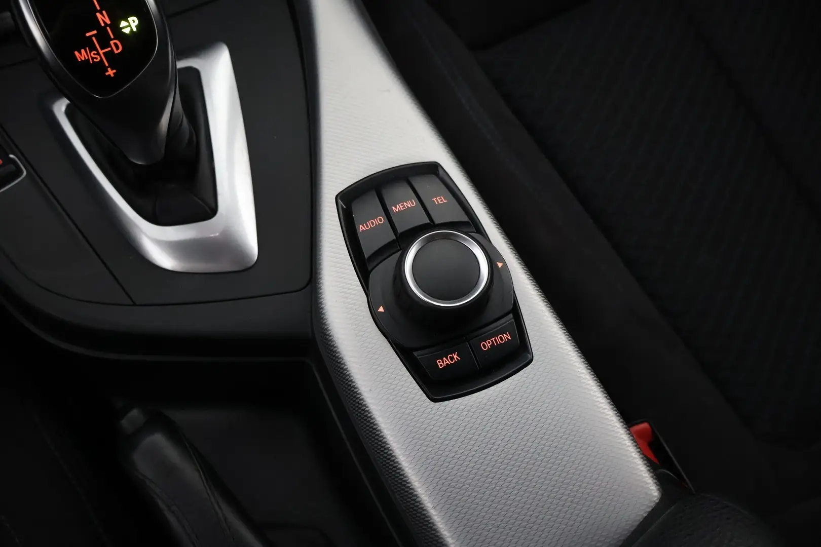 Car Image - 1RbrVDoHfyNc0fcnIEo95v