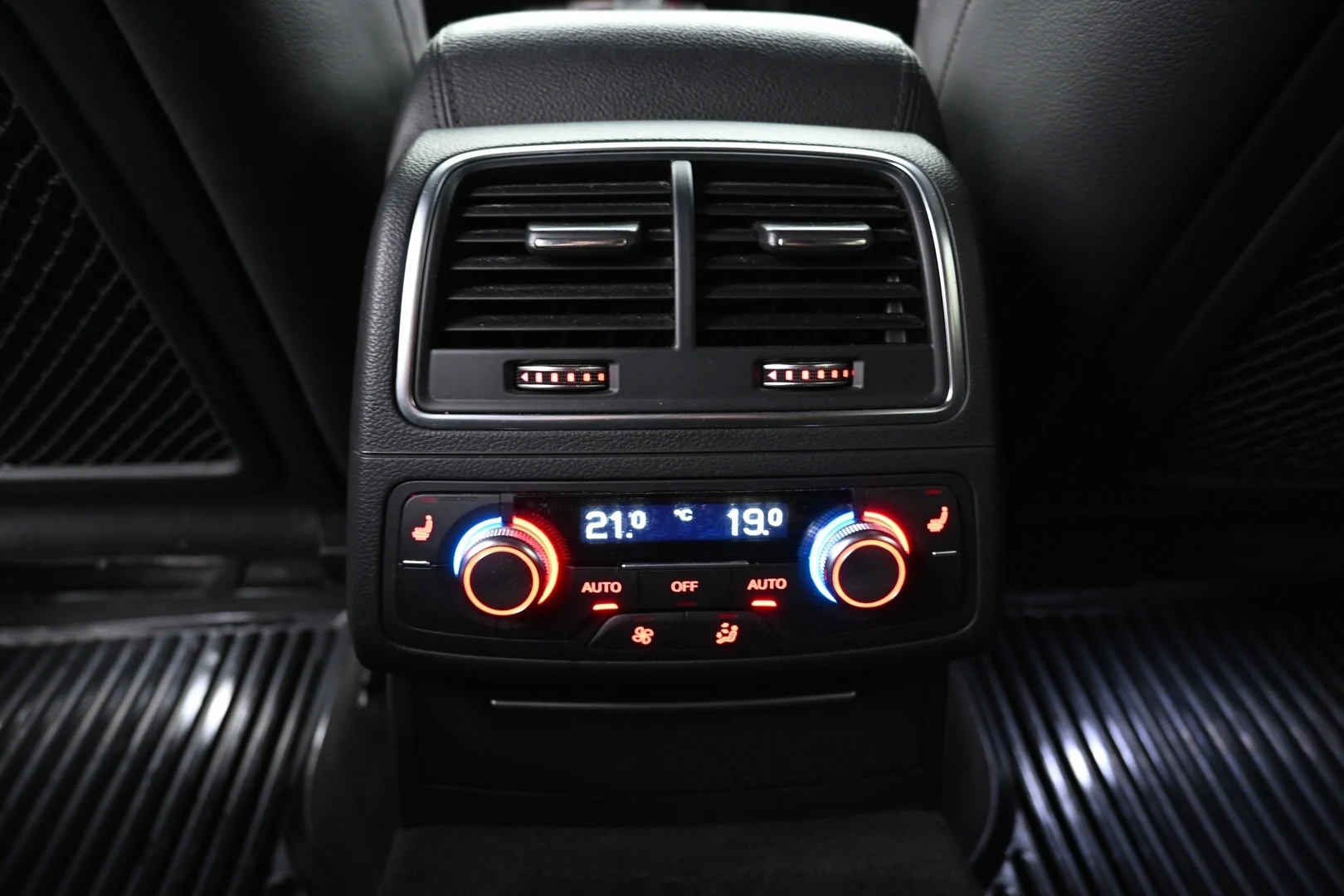 Car Image - 7AkrkCdQ4mKQfBatA9Eon7