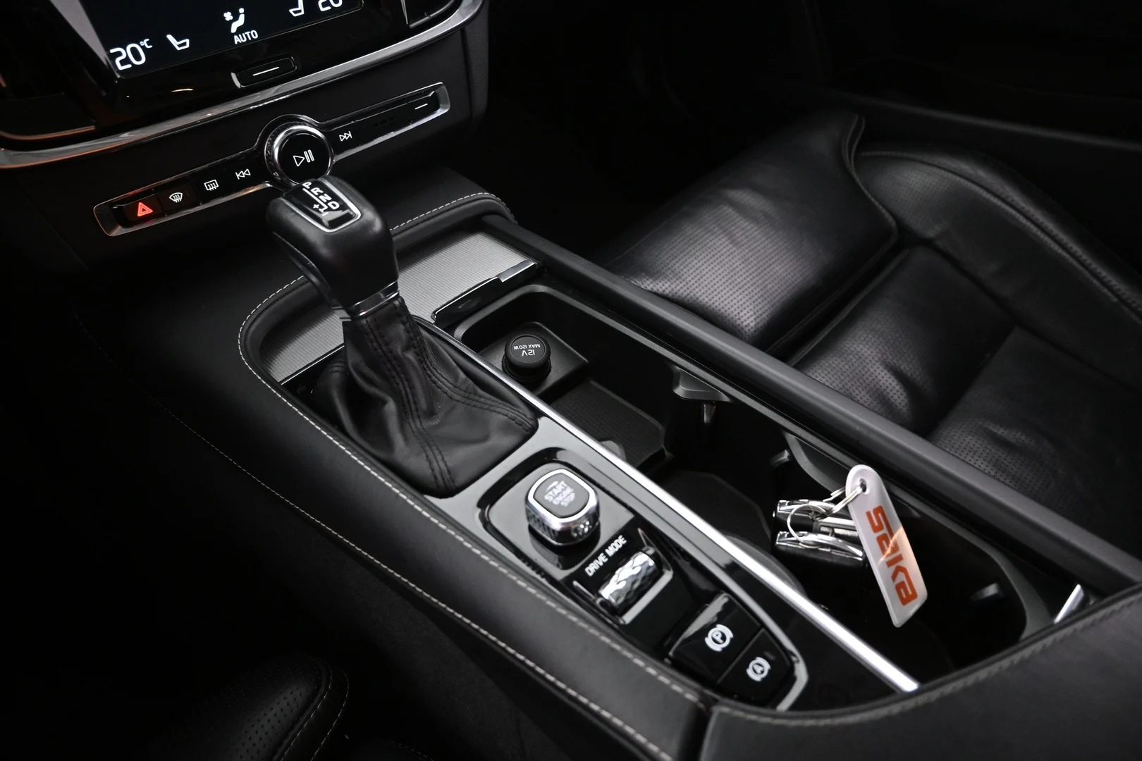 Car Image - 77U1GpAtmasqKry9eFQ1eU