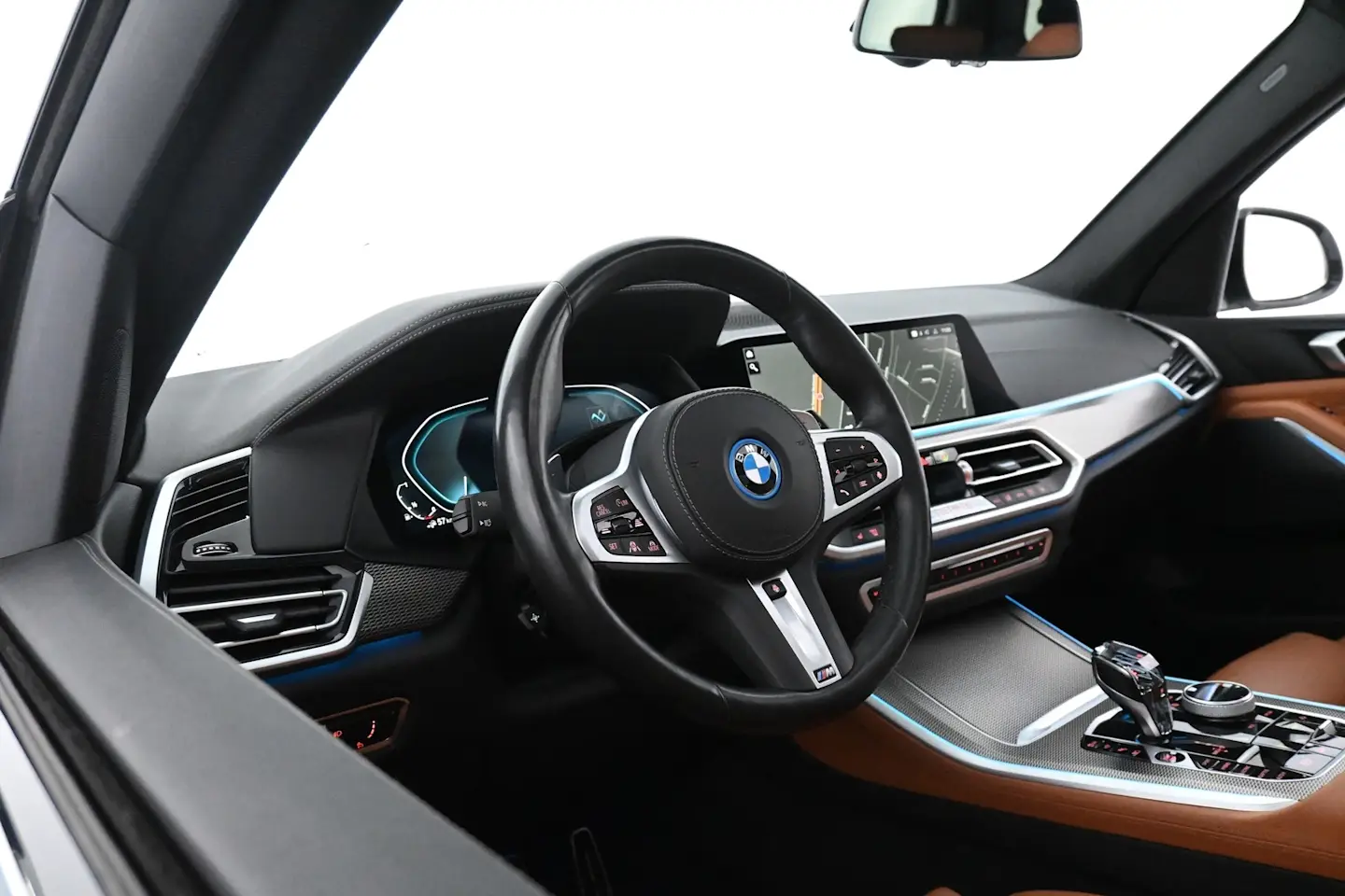 Car Image - 1YtSxRybyeRbrRFbOOCYmN