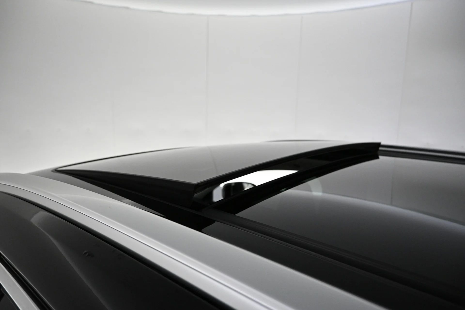 Car Image - 1D32nQ0jdGjSHnH6Hv4Arr