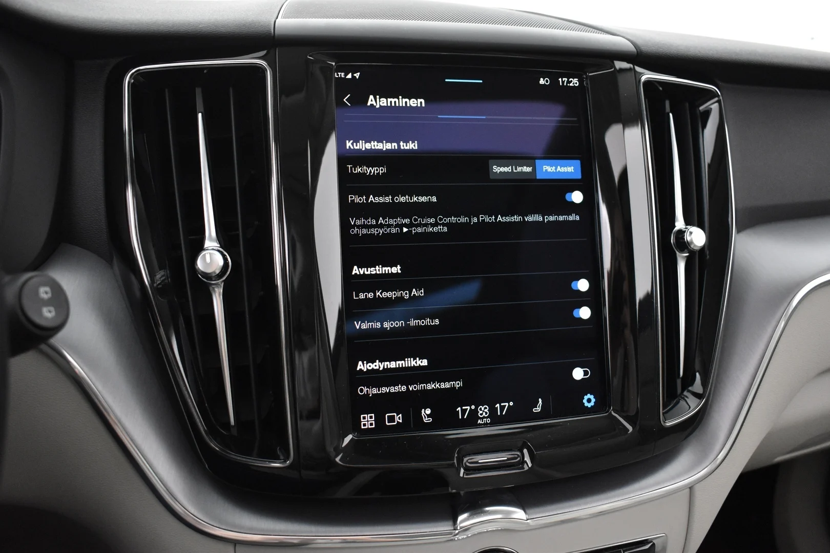 Car Image - r0hzCywllIZgPEta5oUA0