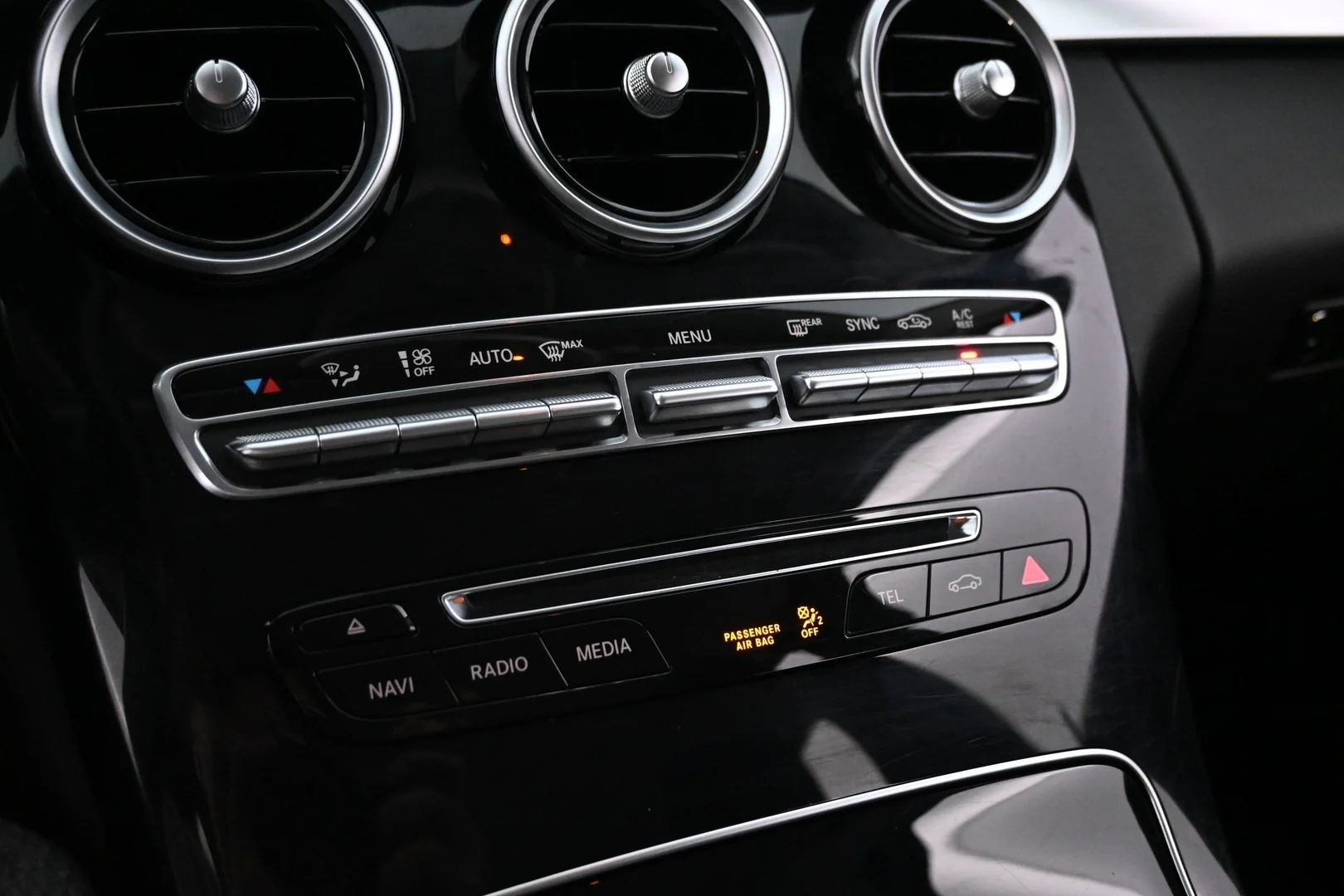 Car Image - 2VnQkCfawQrMLXDjwFy2A1