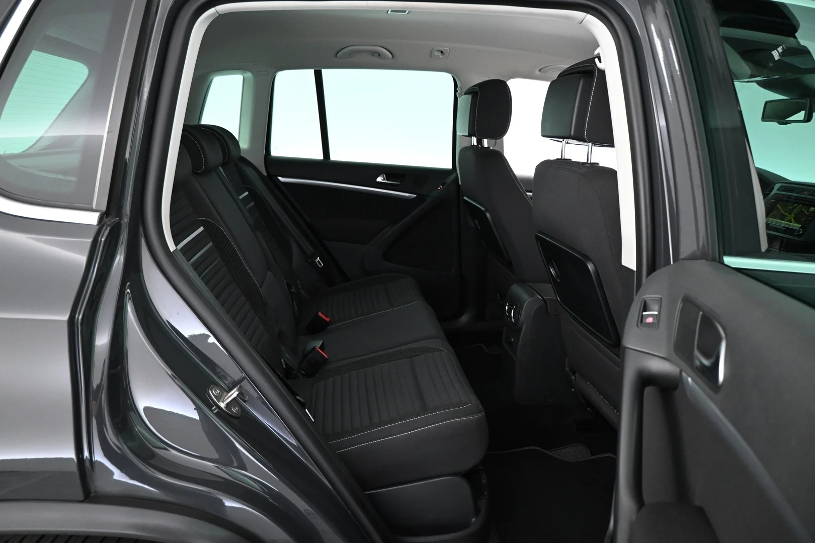 Car Image - 2aATPWRVwn9w4ql0MwtKul