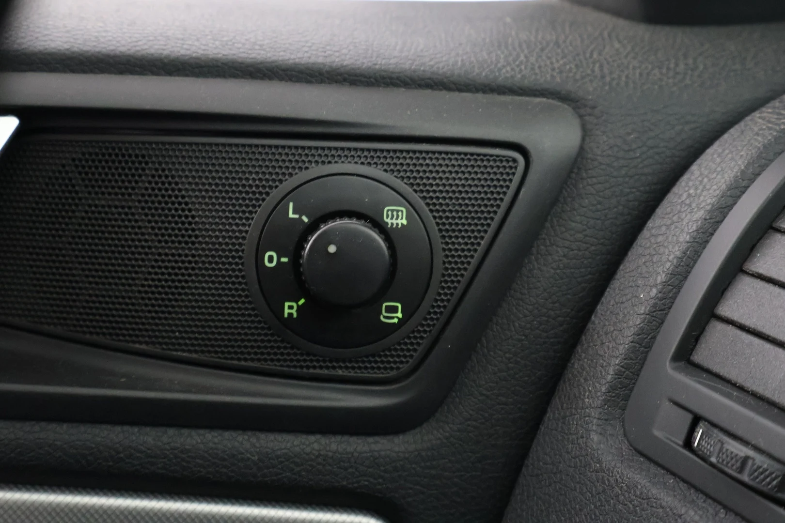 Car Image - 4FCNdGHtpWK3OuxywFmdBm