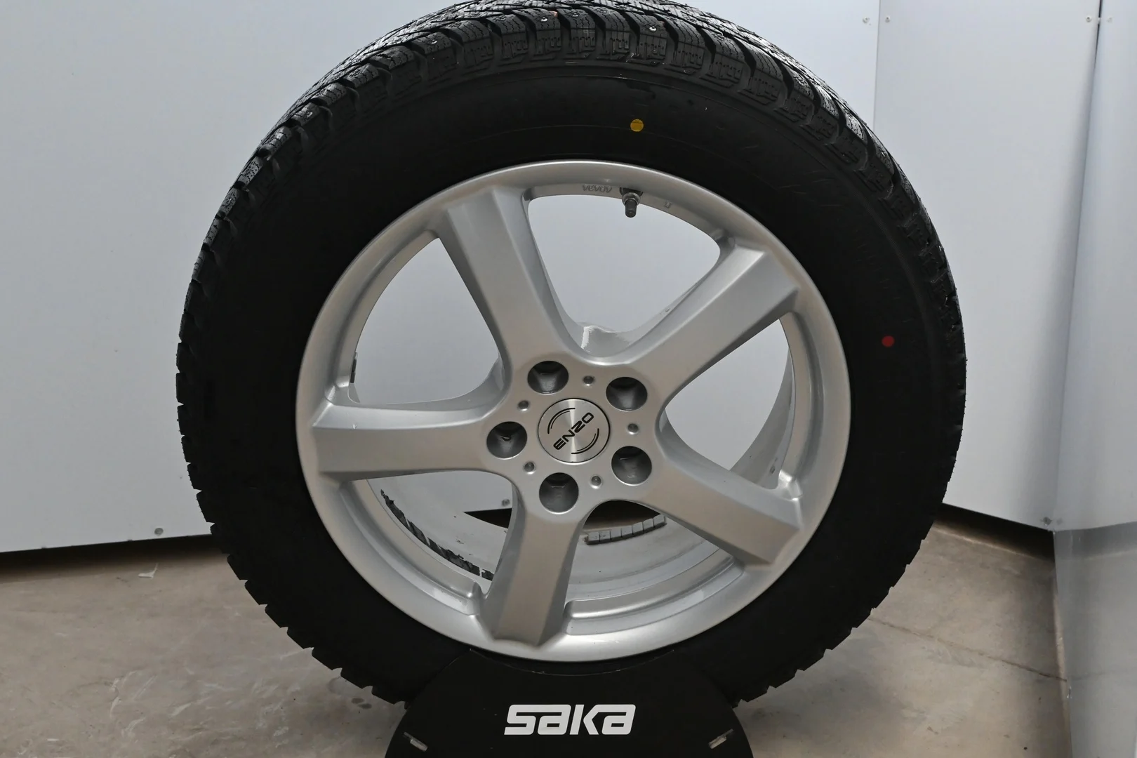 Car Image - 1VvOk8OLOMRMJ6pBkDxNLO