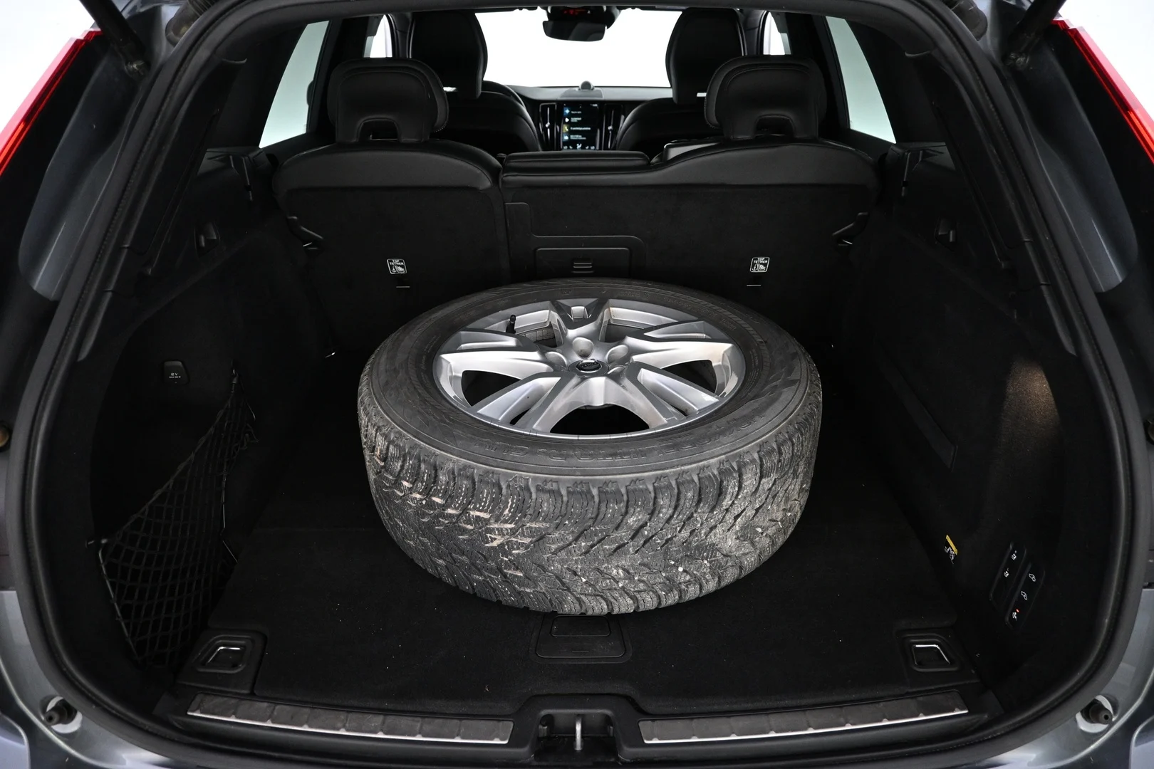 Car Image - 5r2MYiYjEUkUbzwskq8FA4