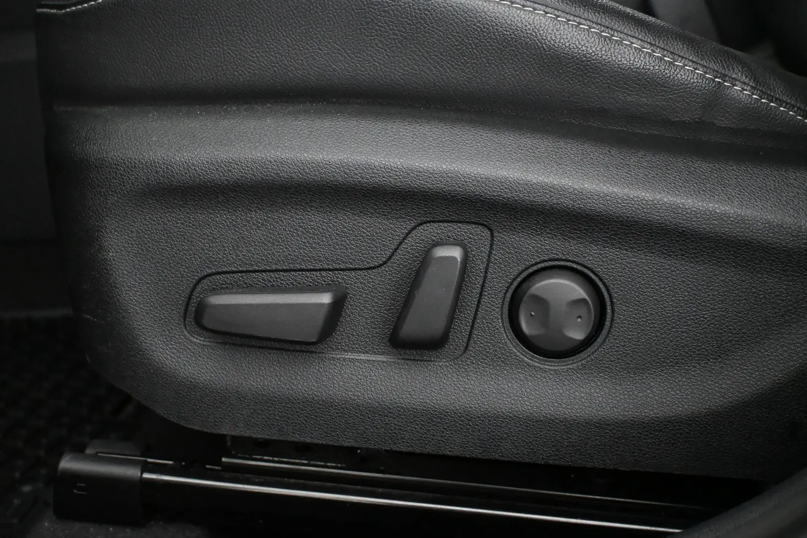 Car Image - 1IqZeGfZY3kClOaEPyz0fp